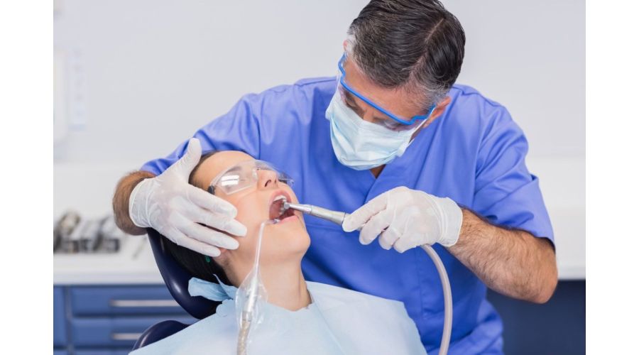 Air flow dentar - ce inseamna si ce beneficii aduce sanatatii orale